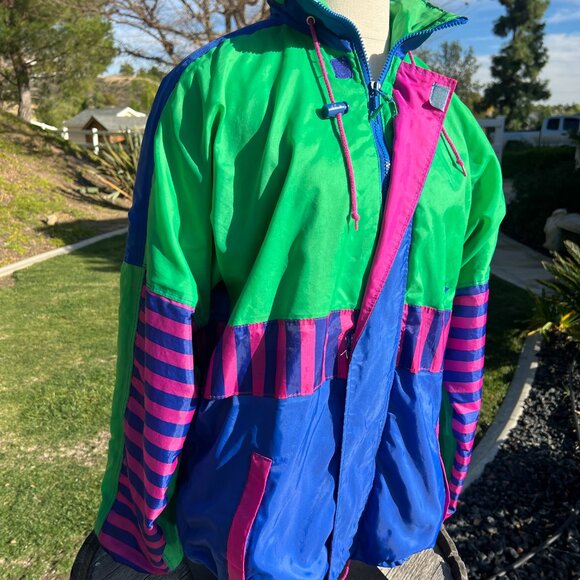 90's Colorful Windbreaker - Lightweight Ski Jacket - Size Small - Outdoor Scene - Picture 10 of 14